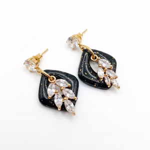 Pendientes Noche Dorada – Elegancia con Carácter